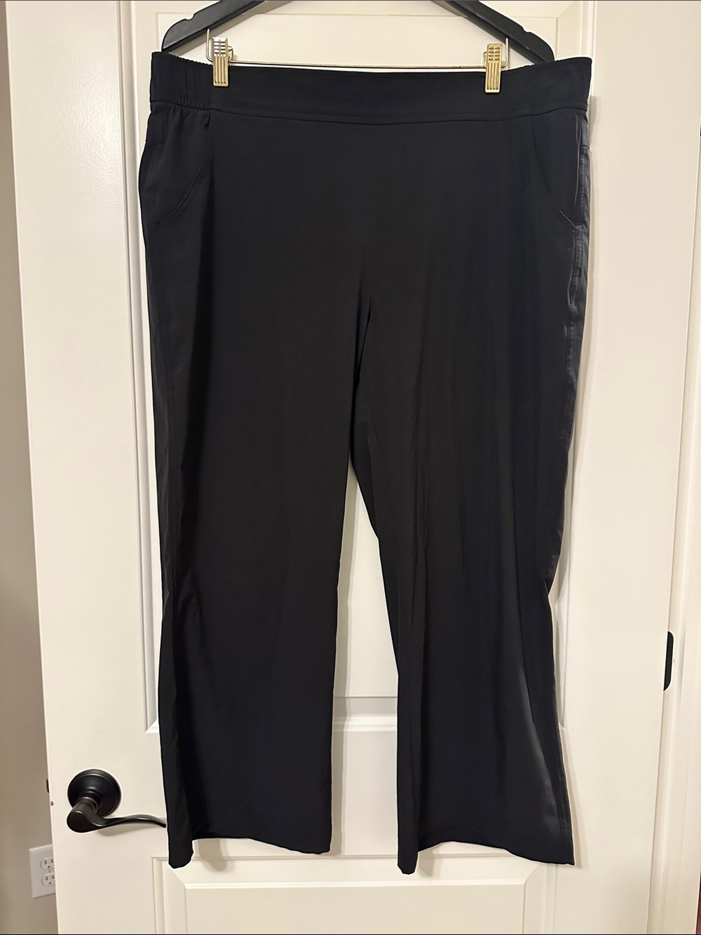 Eddie Bauer Black Wide-Leg Women's Pants